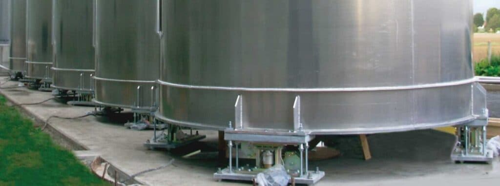 Weighing hopper with load cells specification: NPK water-soluable fertilizer plant