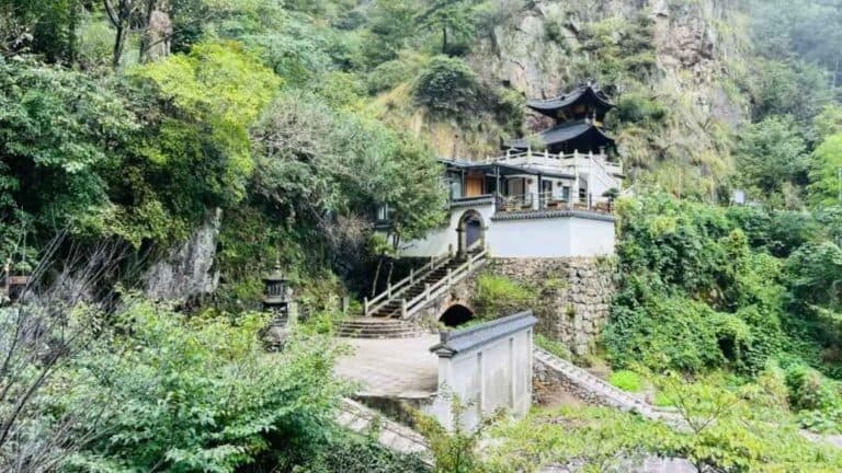 linxi-spring-water-vally-mountain-china