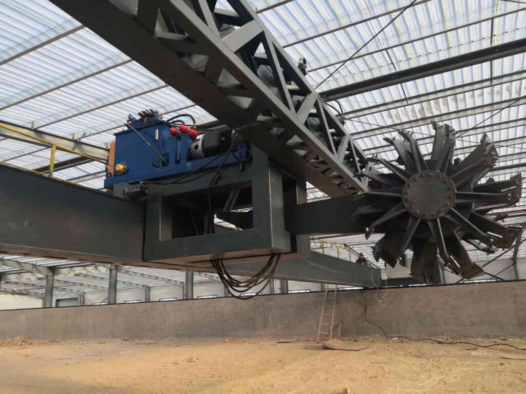 cow dung compost turner for organic fertilizer production line